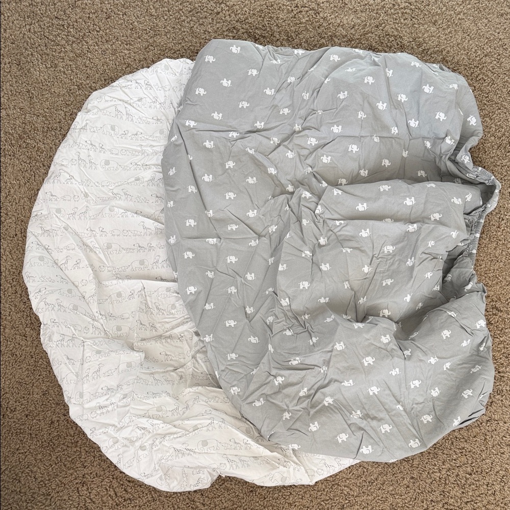 Circo Gray and White Crib Bedding Sheets